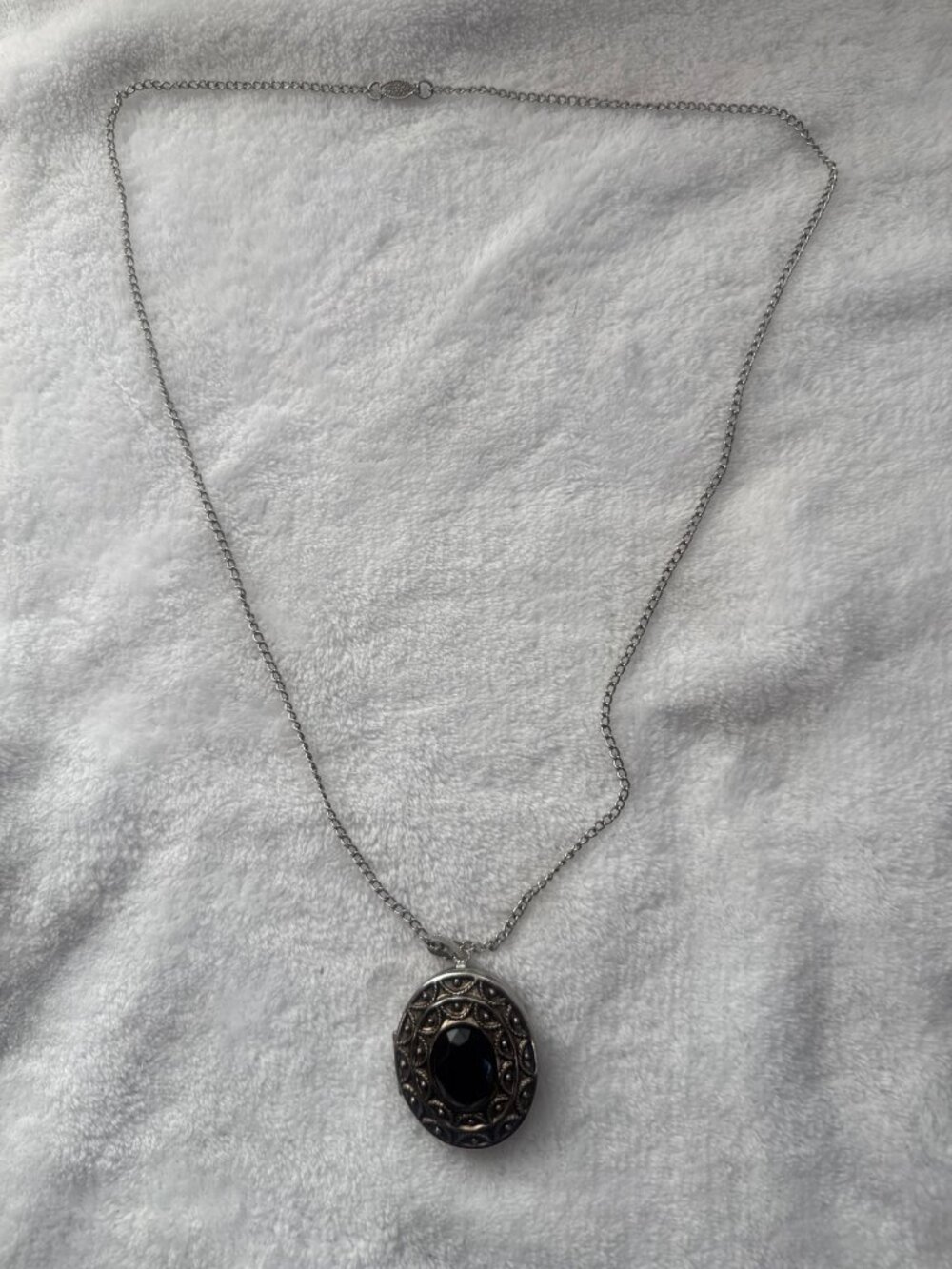 Vintage 1966 Avon Black Stone Oval Locket Necklace Brooch Combo Silver-Tone Chai